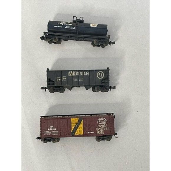 3 N Scale Atlas Trains Gulf Oil Tank Car Virgianian & Southern Lines box cars - Picture 1 of 8